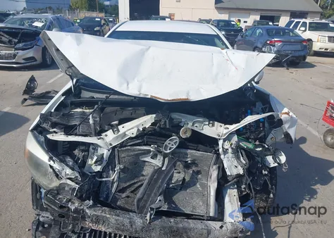 2016 Toyota Corolla Le из США, поврежденный, VIN 2T1BURHE0GC513721